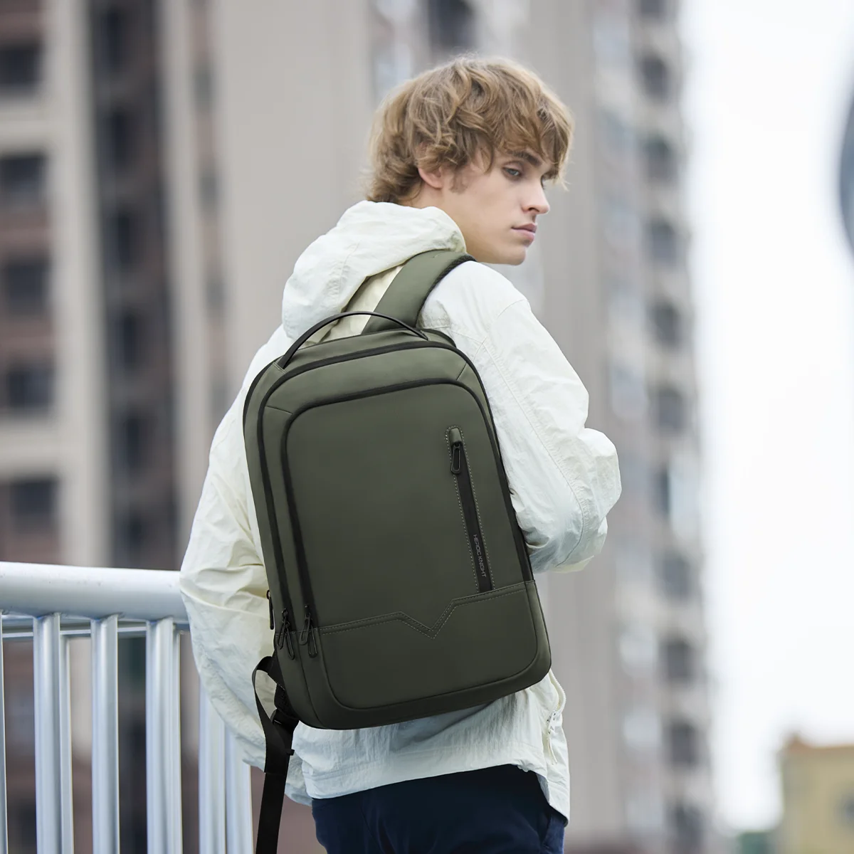 HK Expandable Business Backpac - Laptop Backpack 15.6 avaliação e preço